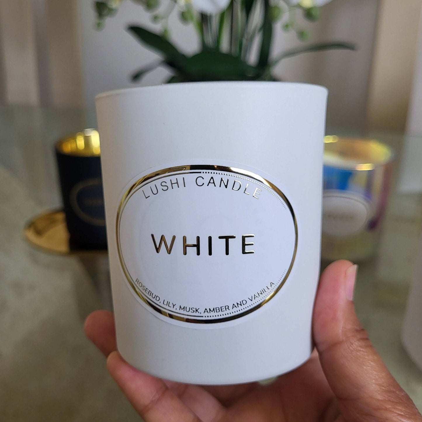 White - Scented Candle | Vanilla Soft Powdery Floral | Coconut Wax | Hand Poured Made in UK | 45 Hours