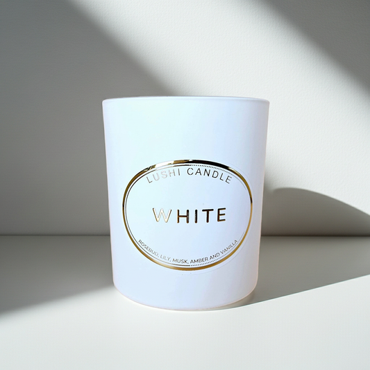 White - Scented Candle | Vanilla Soft Powdery Floral |  Coconut Wax | Hand Poured Made in UK | 45 Hours